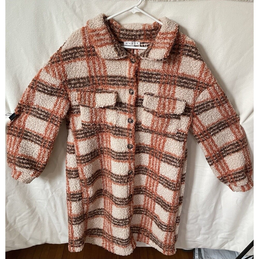 Vintage Women Fall Plaid Sherpa Like Jacket- Comfy, Oversized Long Sleeve Warm